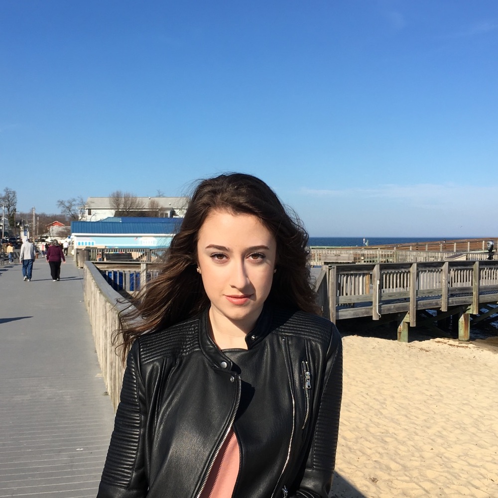 Meet your Posher, Emily